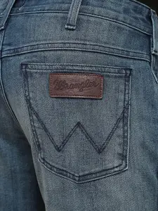 Wrangler Men Millard Light Fade Clean Look Stretchable Jeans