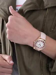 GUESS Women Embellished Dial Water Resistance Analogue Watch GW0032L2