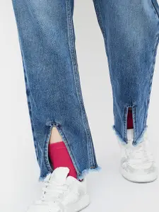 max Women Regular Fit Mid-Raise Clean Look Light Fade Non Stretchable Cotton Jeans