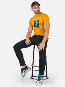 CHOZI Graphic Printed Round Neck Cotton T-shirt