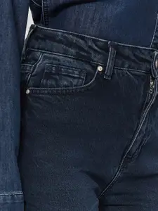 Trendyol Women Mid-Rise Dark Shade Clean Look Stretchable Cropped Jeans