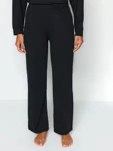 Trendyol Graphic Printed Night suit