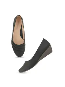 DressBerry Casual Wedge Pumps