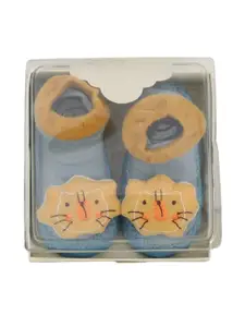 Yellow Bee Boys Anti Skid Shoe Calf Length Socks