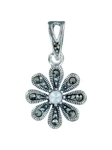 Taraash 925 Sterling Silver Cubic Zirconia-Studded Pendant With Chain