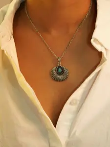 Shyle 925 Sterling Silver Oxidised Sea Shell Pendant