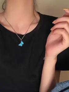 VAGHBHATT Silver-Plated Butterfly Shaped Pendant With Chain