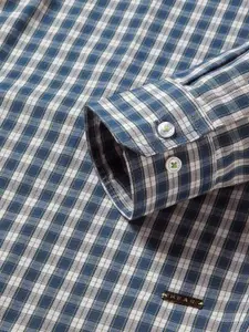 THE BEAR HOUSE Slim Fit Gingham Checks Opaque Checked Casual Shirt
