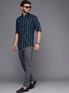 Louis Philippe Sport Slim Fit Checked Pure Cotton Casual Shirt