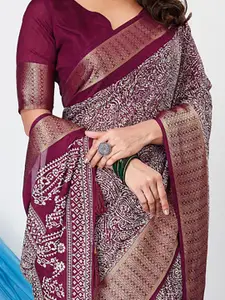 Saree mall Purple & White Ethnic Motifs Printed Zari Silk Blend Sungudi Sarees