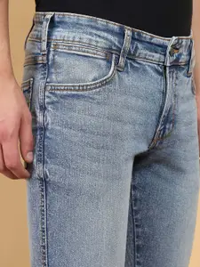 Wrangler Men Vegas Skinny Fit Low-Rise Clean Look Heavy Fade Cotton Stretchable Jeans