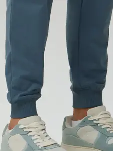 XYXX Men Slim Fit Solid Storm Grey Joggers