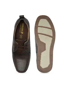 Buckaroo Men Textured Leather Square Toe Derbys