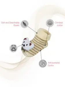 Yellow Bee Boys Pack Of 2 Teddy Bear and Car Printed Cotton Ankle-Length Socks