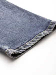 The Roadster Lifestyle Co. Men Slim Fit Mildly Distressed Heavy Fade Stretchable Jeans