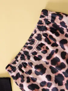 StyleCast Infants Girls Black Printed T-shirt with Shorts