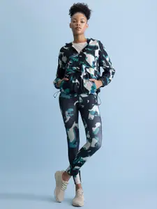 DeFacto Abstract Printed Hooded Pullover