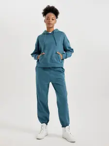 DeFacto Hooded Pullover Sweatshirt