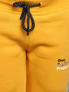 V-Mart Boys Typography Printed Mid-Rise Joggers