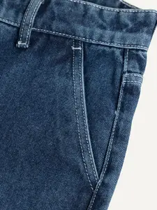 Snitch Men Blue Straight Fit Mid-Rise Pure Cotton Stretchable Jeans