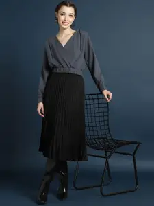 FOREVER 21 Hooded Cotton Pullover Sweatshirt