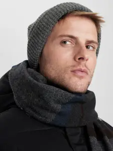 DeFacto Men Striped Scarf
