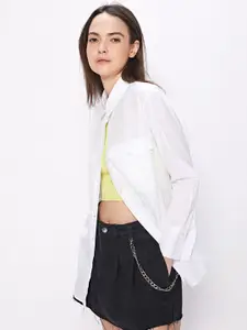 COVER STORY White Spread Collar Cotton Oversized Casual Shirt