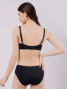 SOIE Medium Coverage Padded Non-Wired T-shirt Bra with High Rise Brief Lingerie Set