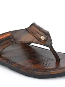 The Roadster Lifestyle Co. Men Brown Textured Comfort Sandals