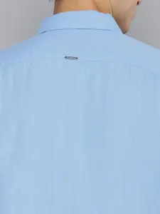 Levis Pure Linen Slim Fit Opaque Casual Shirt