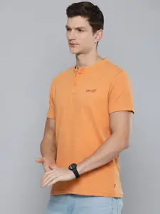 Levis Crepe Henley Neck Slim Fit T-shirt