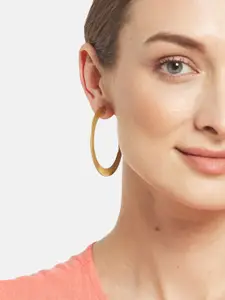 ATIBELLE Set Of 2 Gold-Plated Leaf & Circular Shaped Adjustable Bracelet With Earrings