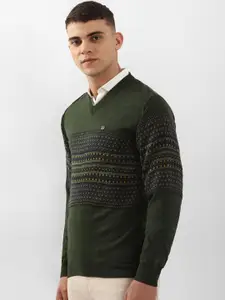 Peter England Casuals Ethnic Motifs Printed V-Neck Pullover Sweater