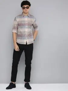 Levis Men Slim Fit Micro Checks Pure Cotton Casual Shirt