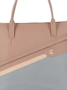 Baggit Colourblocked Shoulder Bag With Wallet