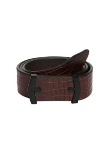 The Roadster Lifestyle Co. Men Textured Leather Push-Pin Belt