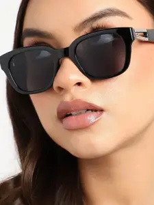 HAUTE SAUCE by  Campus Sutra Women Wayfarer Sunglasses with Polarised Lens AWH23_HSSG1291