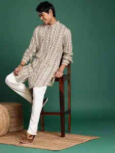 Sangria Men Ethnic Motifs Printed Regular Kurta with Trousers