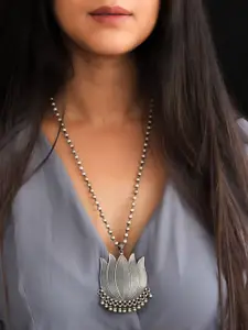 Shyle Anvaya 925 Sterling Silver Oxidised Lotus Pendant With Chain