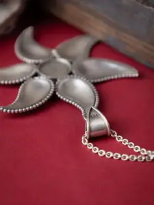 Shyle 925 Sterling Silver Mizoya Intricate Blossom Flower Oxidised Pendant