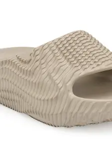 Red Tape Women Textured Open Toe Sliders