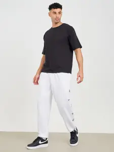 Styli Men White Printed Cotton Relaxed Fit Joggers