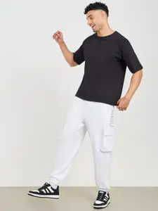 Styli Men Thigh Printed Oversized Cargo Joggers