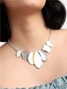 DressBerry Silver-Plated Abstract Shaped Necklace