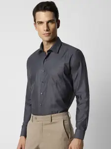 Van Heusen Slim Fit Opaque Cotton Formal Shirt