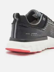 CULT Men Versa Maze Running Shoes