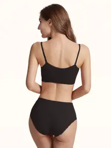 Aamarsh Pack Of 2 Mid-Rise Cotton Non Padded Bra & Mid-Rise Brief