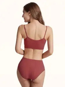 Aamarsh Pack Of 2 Mid-Rise Cotton Non Padded Bra & Mid-Rise Brief