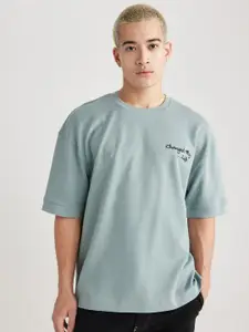 DeFacto Round Neck Typography Applique T-shirt