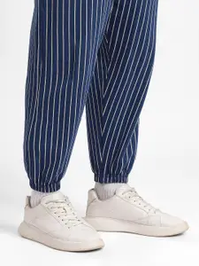 NOBERO Men Striped Cotton Mid-Rise Joggers